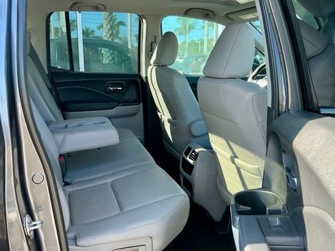 Used 2018 Honda Ridgeline RTL-E image 16