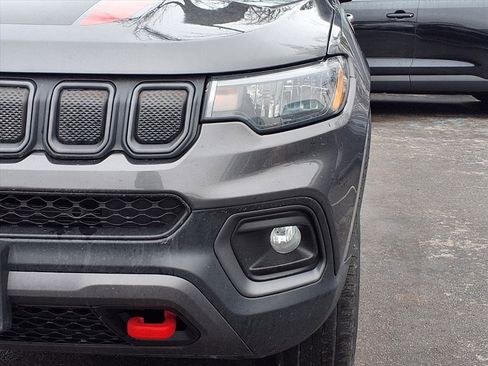 Used 2022 Jeep Compass Trailhawk w/ Trailhawk Convenience Group image 33