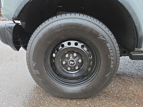 Used 2022 Ford Bronco Black Diamond AWD/4WD image 9