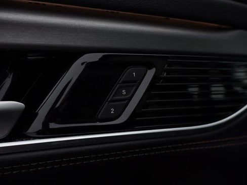 Used 2024 Jeep Wagoneer Series II w/ Convenience Group I image 10