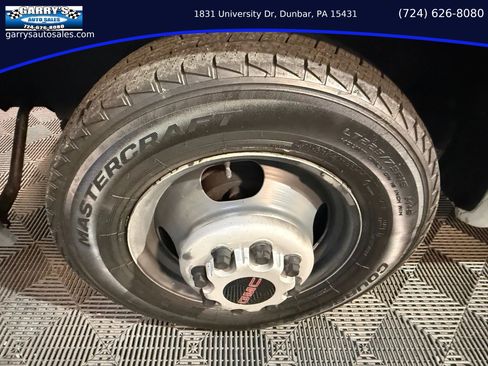 Used 2016 GMC Savana 3500 image 11