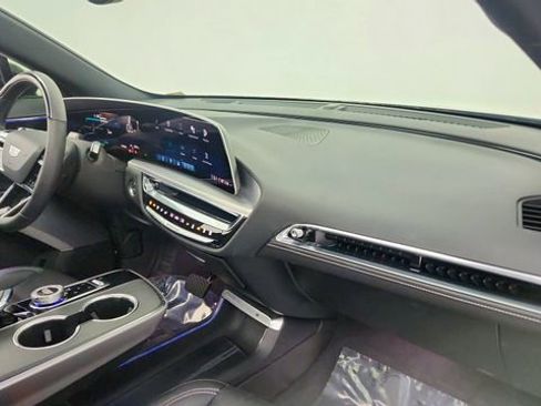 Used 2024 Cadillac Lyriq Sport image 22