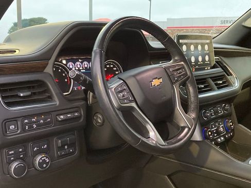 Used 2021 Chevrolet Tahoe Premier w/ Premium Package AWD/4WD image 9