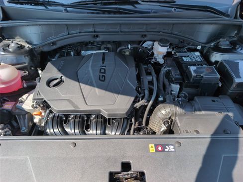 Used 2024 Kia Sorento LX FWD image 16