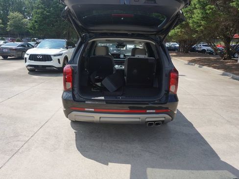 Used 2024 Hyundai Palisade Limited FWD image 18