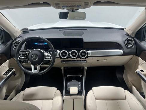 Used 2022 Mercedes-Benz GLB 250 4MATIC image 30