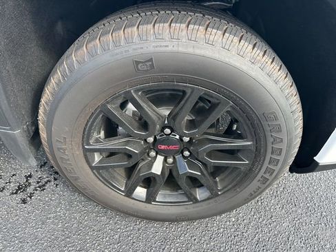 New 2025 GMC Sierra 1500 Pro w/ Graphite Edition image 14