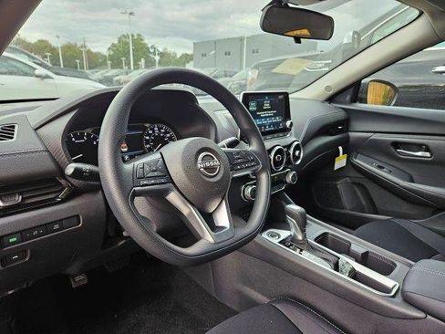 Used 2025 Nissan Sentra SV image 20