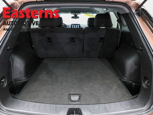 Used 2023 Chevrolet Blazer LT image 9