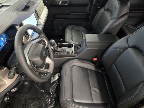 New 2026 Ford Bronco Outer Banks AWD/4WD image 12