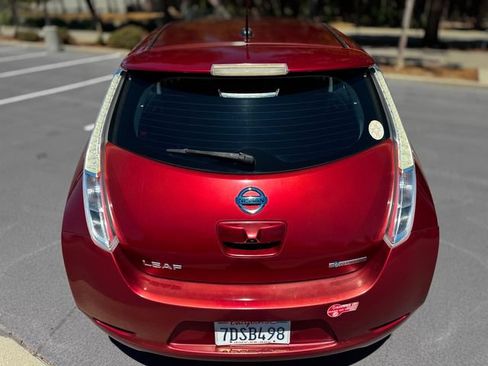 Used 2013 Nissan Leaf S w/ Charger Pkg FWD image 14