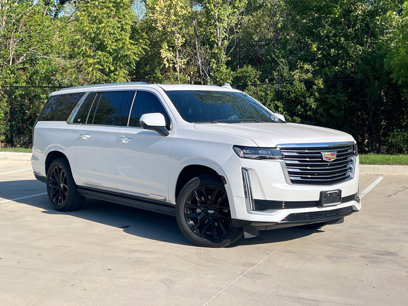Used 2021 Cadillac Escalade ESV Premium Luxury Platinum AWD/4WD image 1