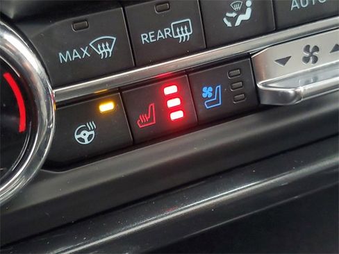 Used 2022 Ford Expedition Max Limited image 28