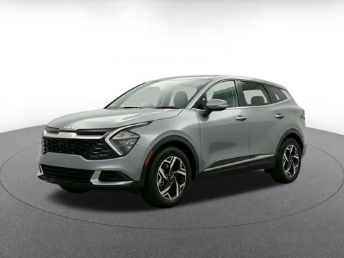 Used 2025 Kia Sportage LX FWD image 3