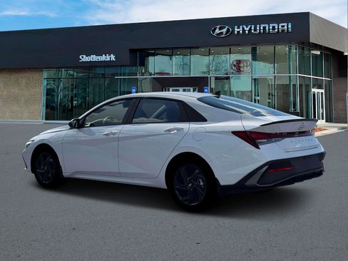 New 2026 Hyundai Elantra Sport image 4