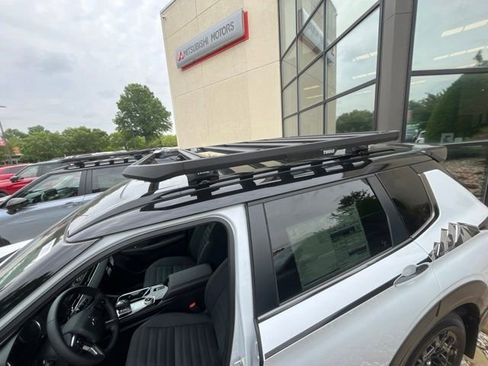 New 2026 Mitsubishi Outlander AWD image 17