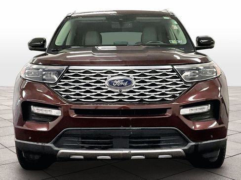 Certified 2020 Ford Explorer Platinum w/ Premium Technology Package image 3