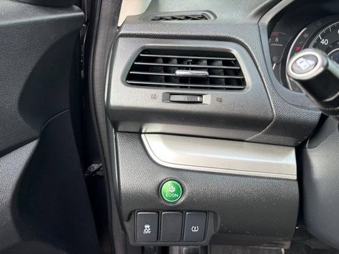 Used 2016 Honda CR-V EX image 9