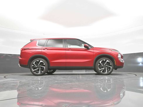 Used 2024 Mitsubishi Outlander SE AWD/4WD image 62