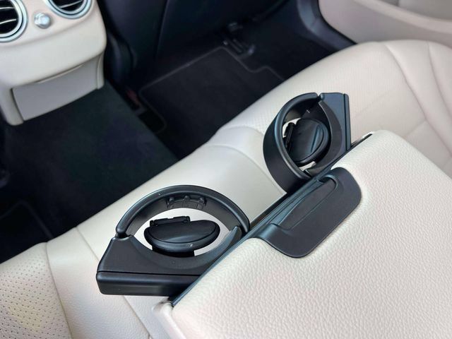 Used 2020 Mercedes-Benz C 300 Sedan w/ Premium Package image 18