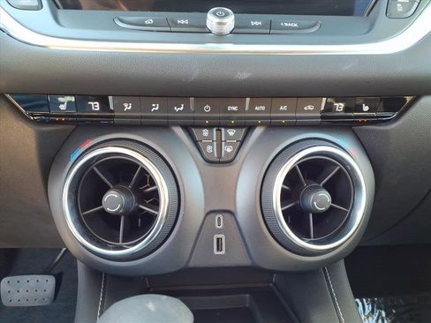 Used 2024 Chevrolet Blazer LT w/ Convenience Package image 21