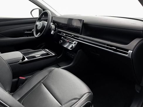 New 2026 Hyundai Tucson Limited image 15