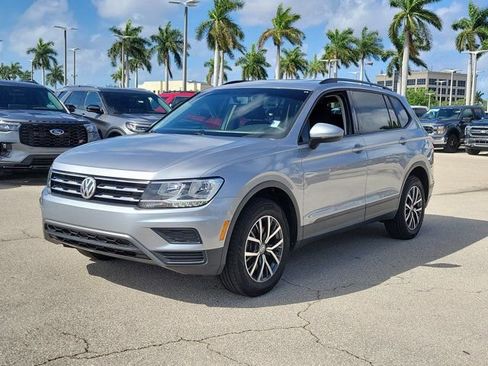 Used 2021 Volkswagen Tiguan S image 3