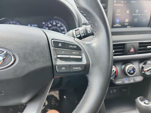 Used 2020 Hyundai Kona SEL FWD image 23