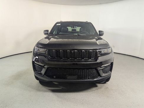 New 2025 Jeep Grand Cherokee Limited w/ Luxury Tech Group II image 2
