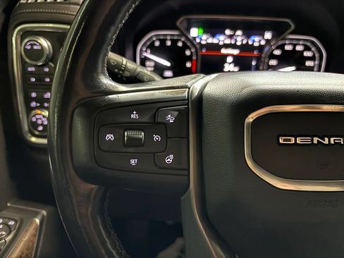 Used 2021 GMC Sierra 1500 Denali w/ Technology Package AWD/4WD image 12