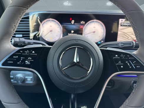 New 2026 Mercedes-Benz Maybach GLS 600 Maybach GLS 600 image 15