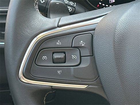 Used 2023 Buick Envision Preferred image 24