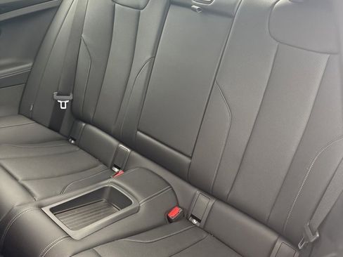 Used 2023 BMW 230i Coupe w/ Premium Package image 5