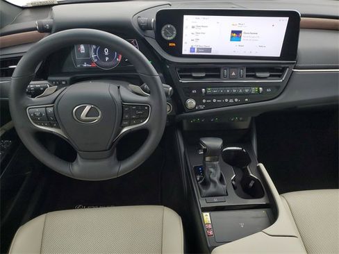 Used 2023 Lexus ES 350 image 16