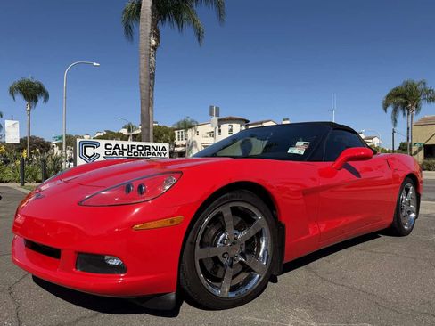 Used 2010 Chevrolet Corvette Convertible w/ Preferred Equipment Group RWD image 2