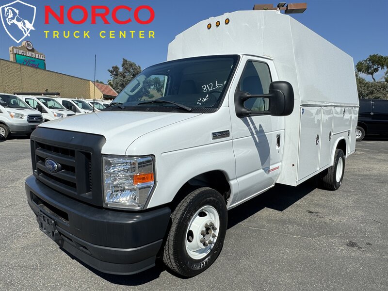 Used 2023 Ford E-350 and Econoline 350 Super Duty w/ Power Windows & Locks Group RWD image 4