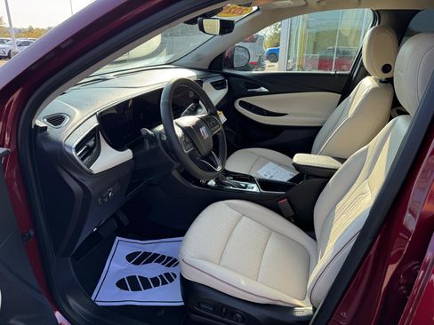 Used 2025 Buick Encore GX Avenir w/ Avenir Technology Package image 16