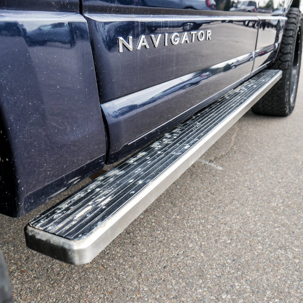 Used 2016 Lincoln Navigator Select AWD/4WD image 17