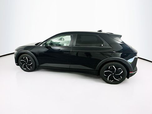 Used 2024 Hyundai Ioniq 5 SEL RWD image 4