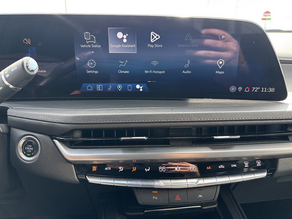 Used 2024 Cadillac XT4 Premium Luxury FWD image 12