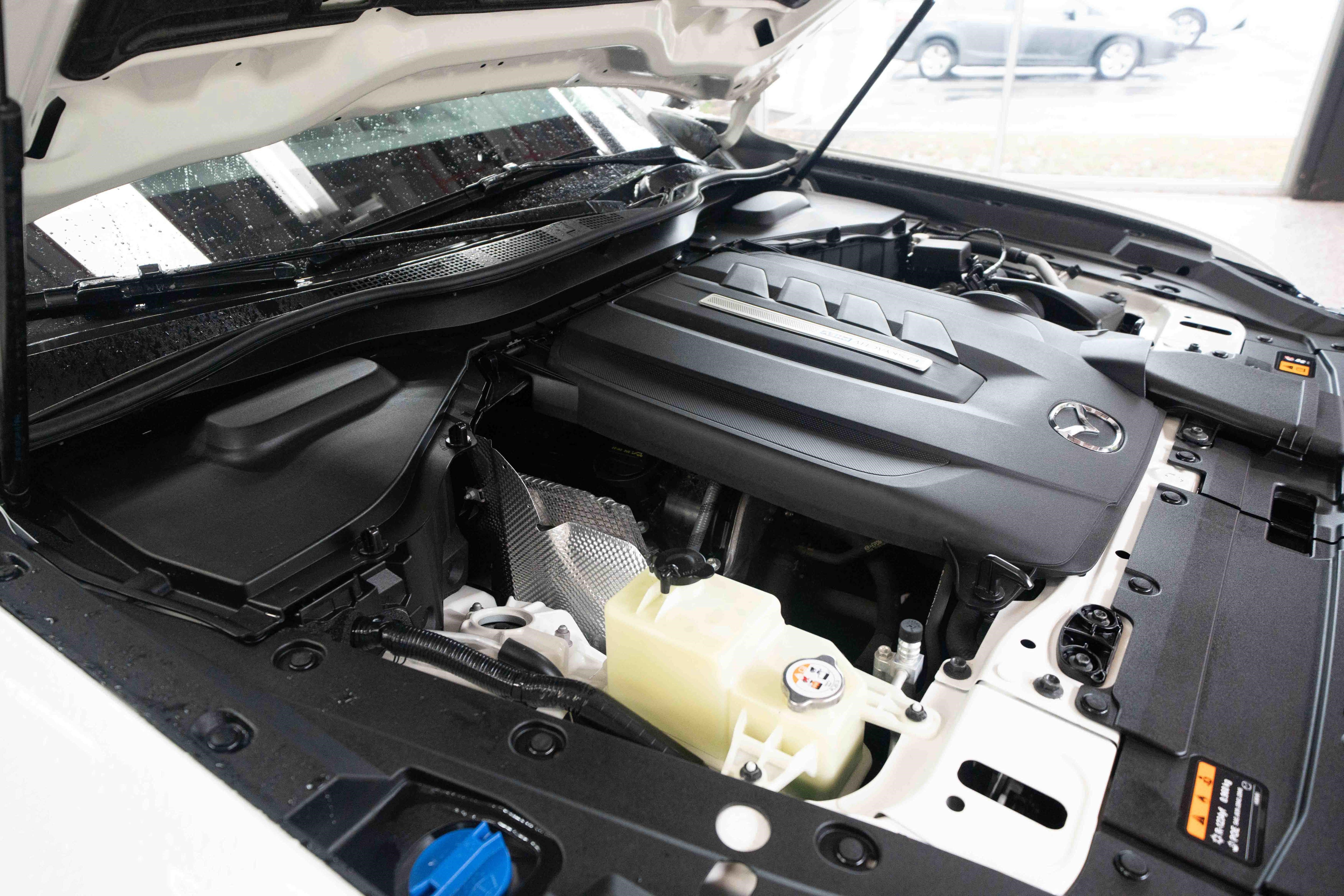 Used 2024 MAZDA CX-90 Plug-In Hybrid w/ Preferred AWD/4WD image 33