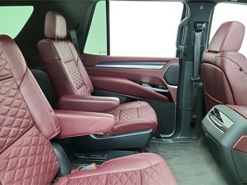 Used 2025 Cadillac Escalade Sport w/ Touring Package image 25