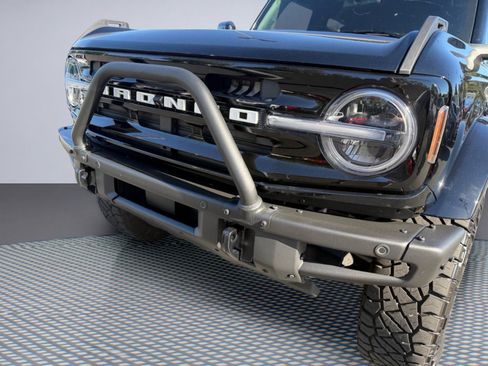 Used 2022 Ford Bronco Outer Banks AWD/4WD image 11