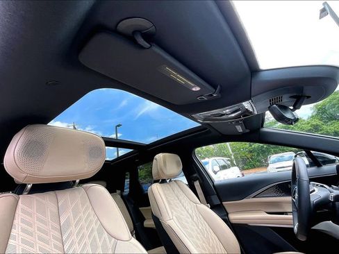 Certified 2024 Cadillac Lyriq Luxury w/ Nappa Leather Package AWD/4WD image 27