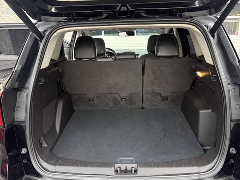 Used 2019 Ford Escape Titanium FWD image 19