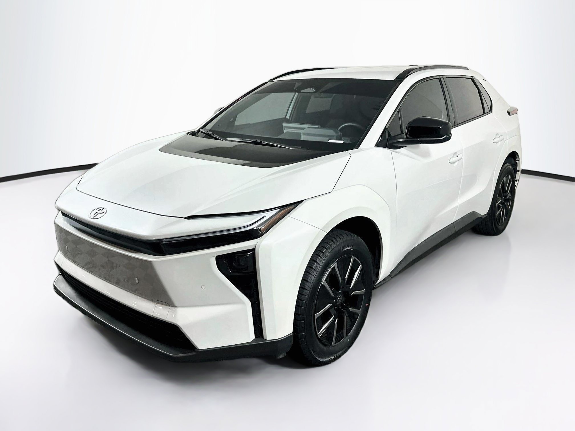 Used 2026 Toyota bZ FWD image 3
