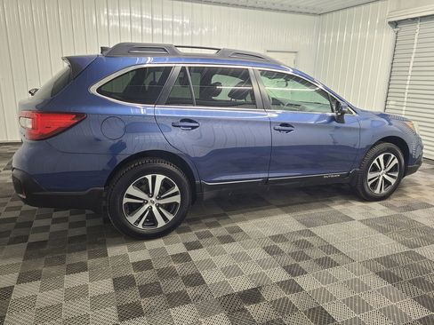 Used 2019 Subaru Outback 2.5i Limited AWD/4WD image 12