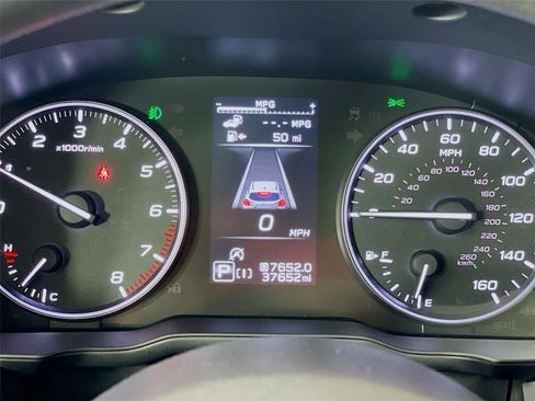 Used 2024 Subaru Crosstrek 2.0i Premium AWD/4WD image 16