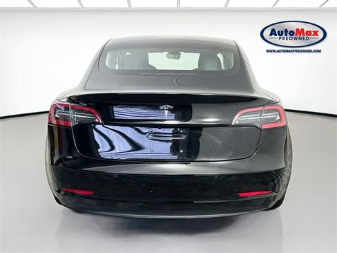 Used 2018 Tesla Model 3 Mid Range image 8