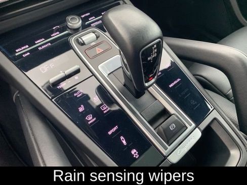 Used 2019 Porsche Cayenne S image 36